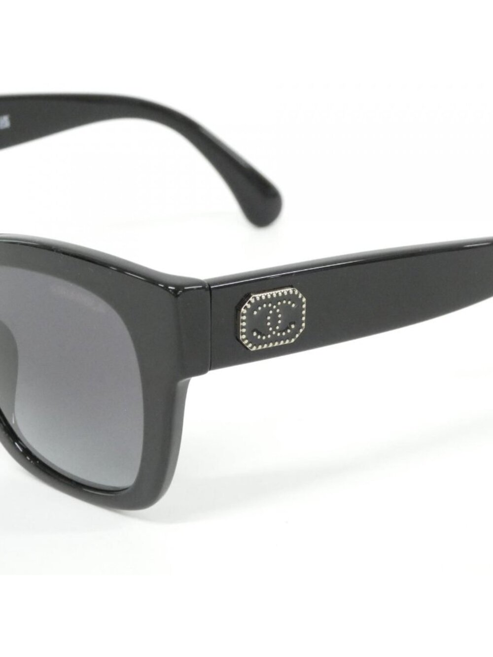Chanel a Sunglasses Eyewear - Picture 4 of 7